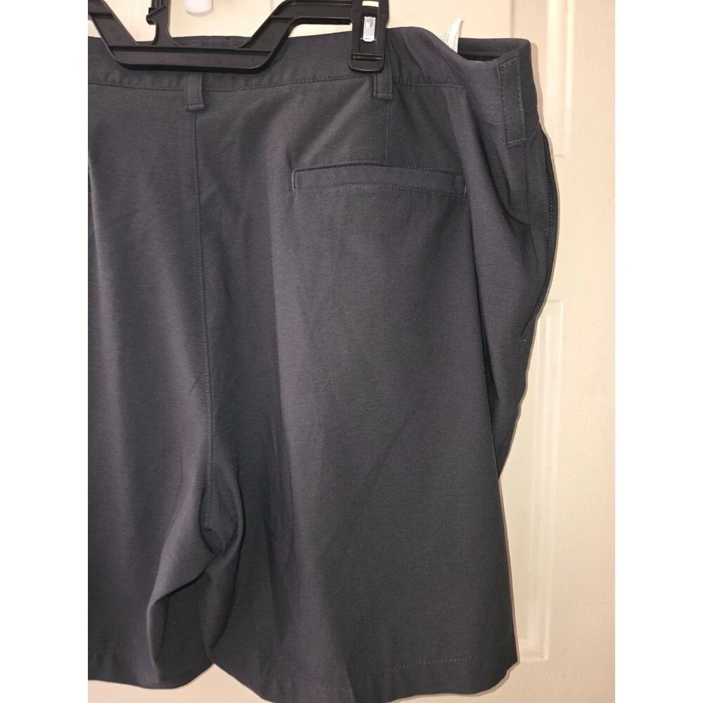 Perry Ellis Shorts Mens Size 42 PGA Tour Black Golf Sports Wear